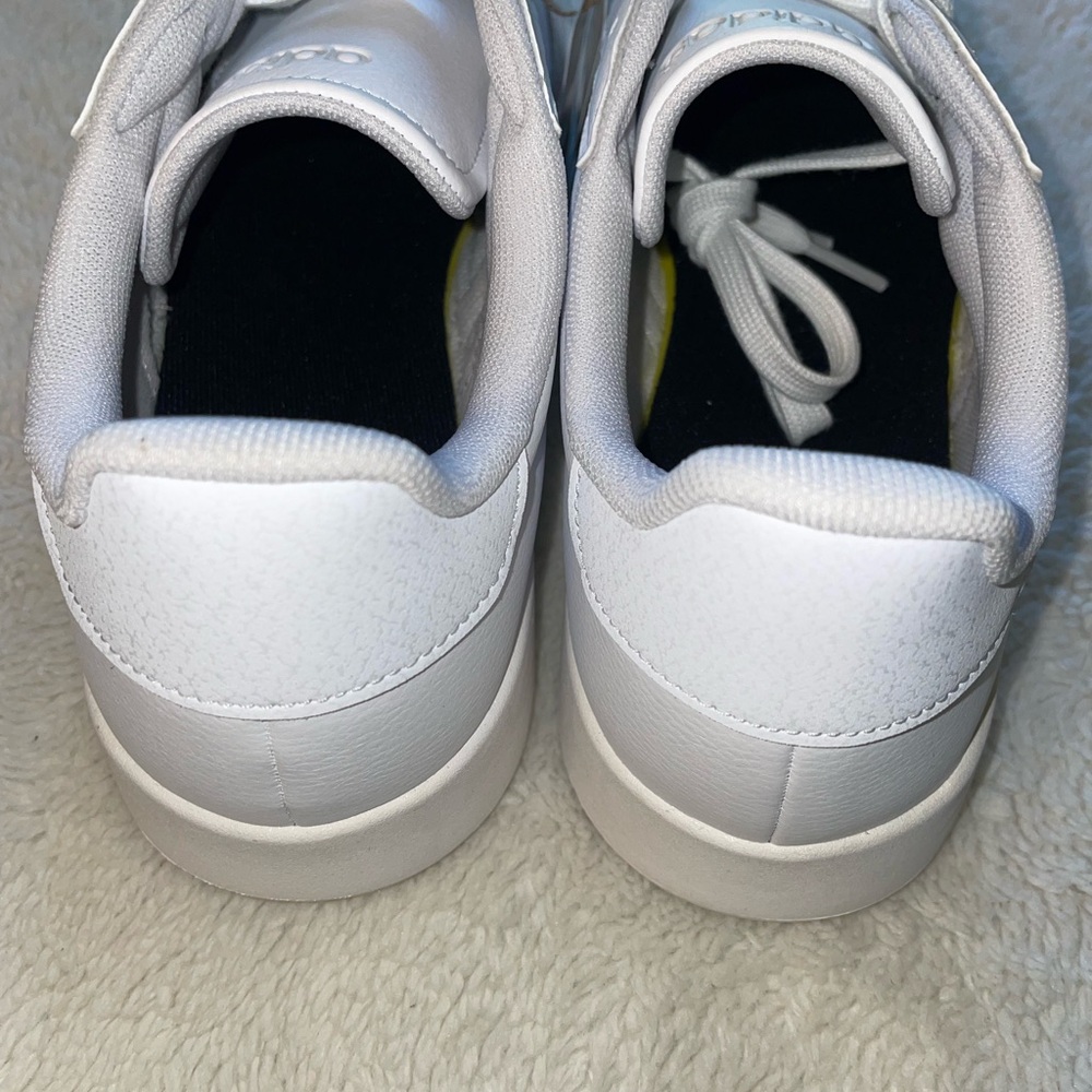 Adidas Barreda Men’s White Sneakers - Picture 5 of 9